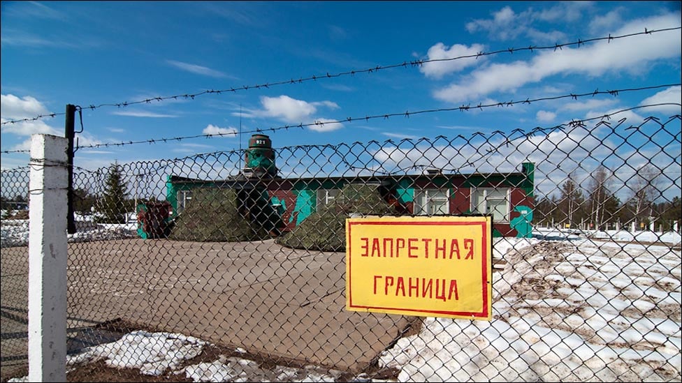 Защита от "диверсантов" с воды, воздуха и на суше: Путин окончательно “закрывает” Крым