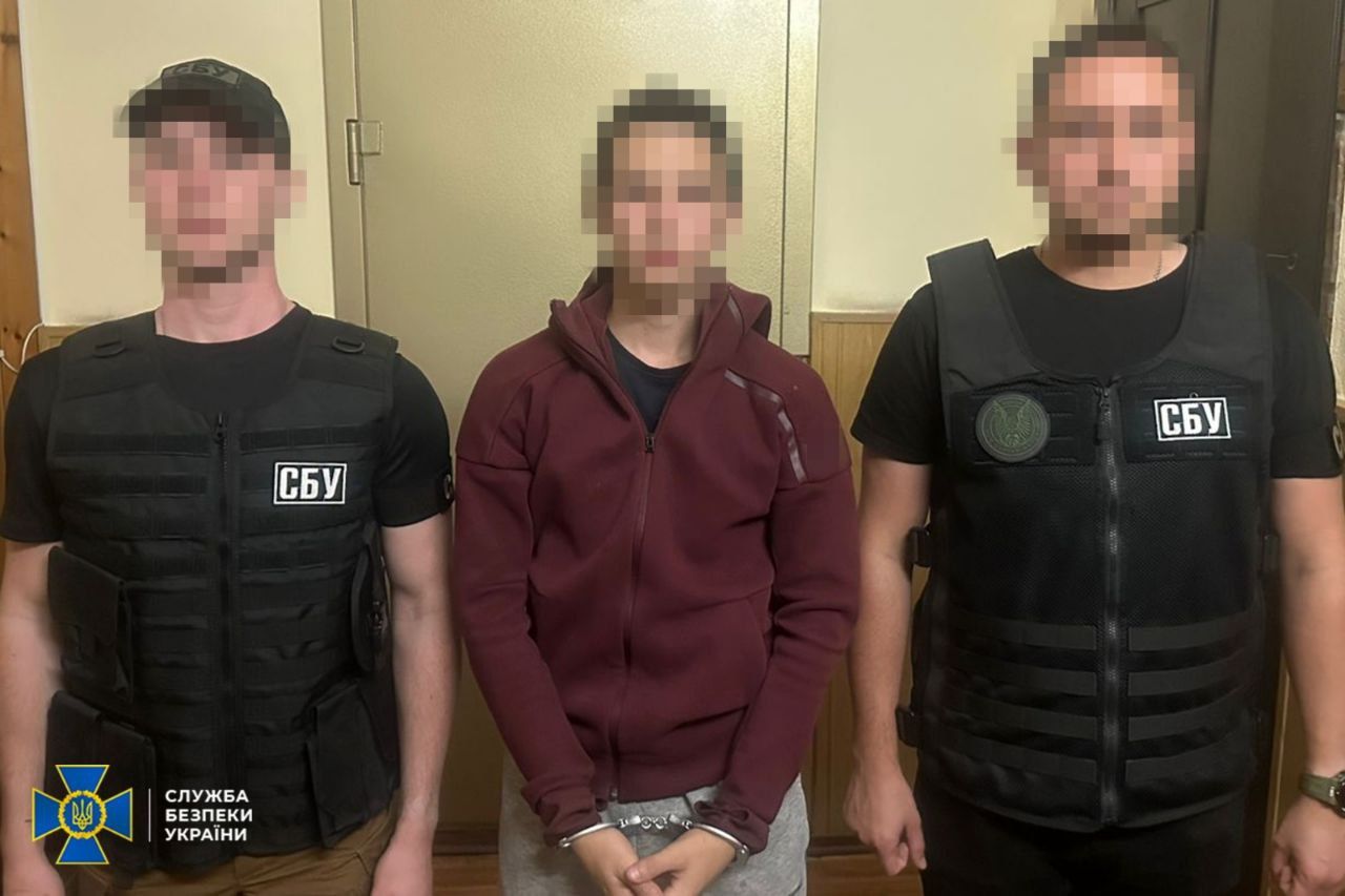 СБУ затримала 18-річного інформатора РФ: допомагав відстежувати переміщення ешелонів ЗСУ у двох областях