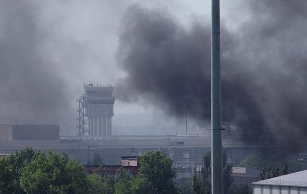 Донецкий аэропорт снова атакуют, - СНБО