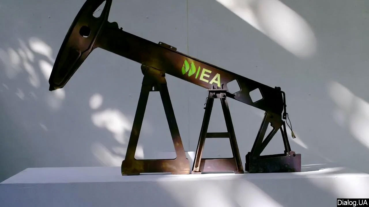 Более 30 стран готовят беспрецедентный шаг для спасения ситуации на рынке нефти 