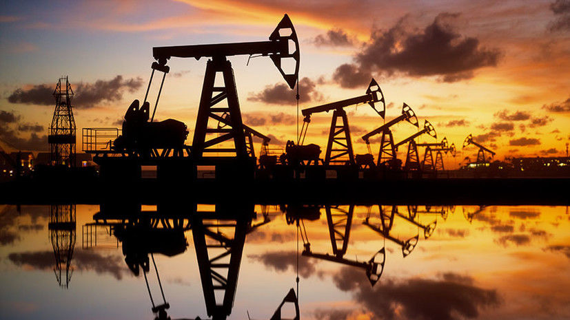 Цены на нефть снова снизились: Россия теряет главный источник заработка