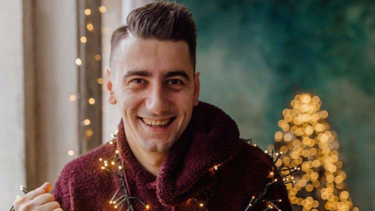 "Лучший подарочек – это я", – Александр Эллерт показал свои предновогодние хлопоты 