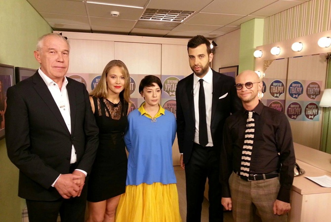 Россия раздувает новый скандал: известную актрису Хаматову за желто-голубой наряд у Урганта обвинили в поддержке Джамалы