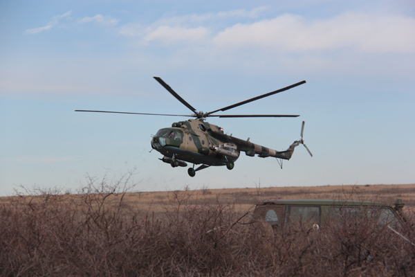 Назло врагу: вертолетные подразделения ВСУ провели учения под носом у оккупантов в зоне АТО – кадры