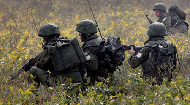 Правозащитник: На юго-востоке Украины без вести пропало более трех тысяч российских военнослужащих 