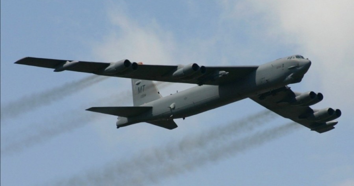 Еще несколько бомбардировщиков ВВС США В-52 вошли в небо Украины