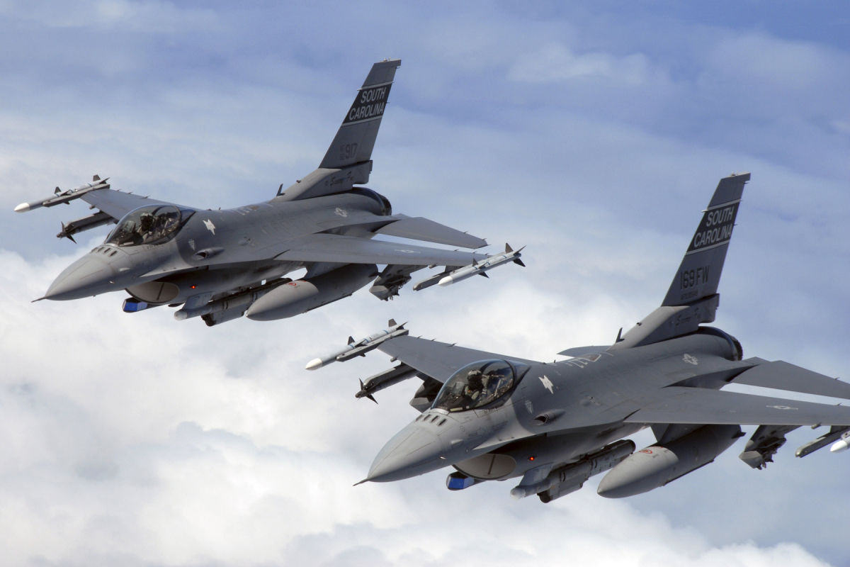 Первые F-16 для Украины: в Дании озвучили сроки передачи истребителей