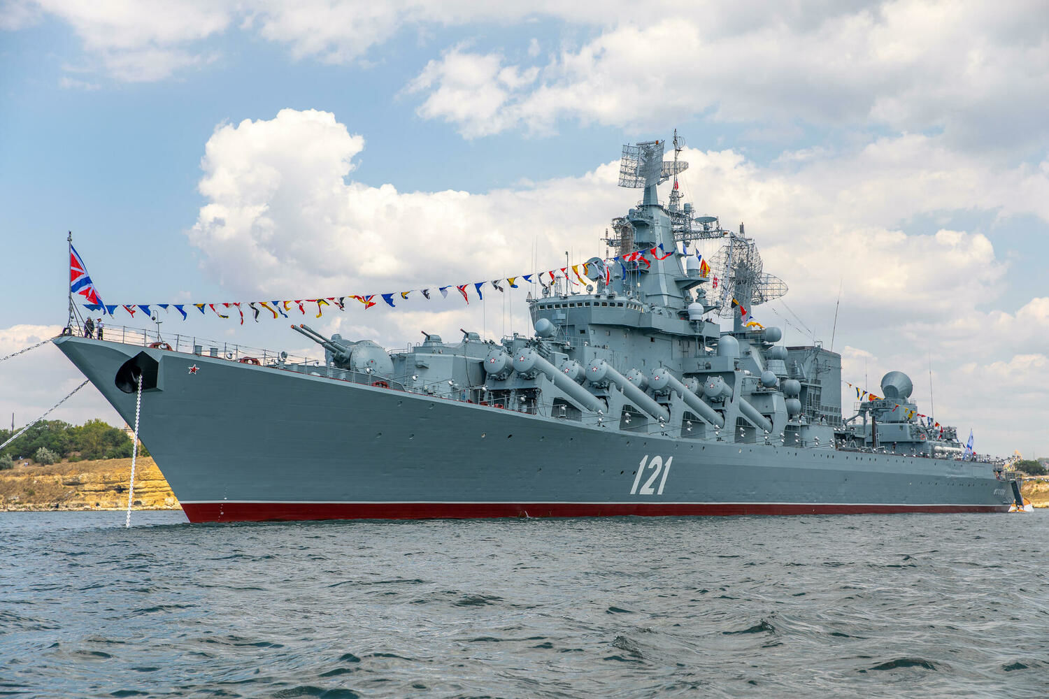 Експерти вивчили знімки крейсера "Москва" та дійшли низки висновків