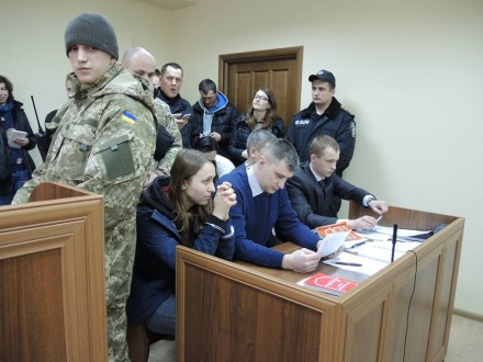 ​Суд посадил под ночной домашний арест девушку "азовца" Краснова