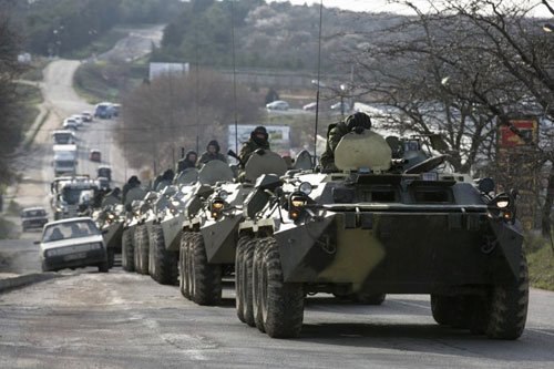 ЛНР: Силовики подтянули к Луганску 150 единиц бронетехники и 6 установок «Град»