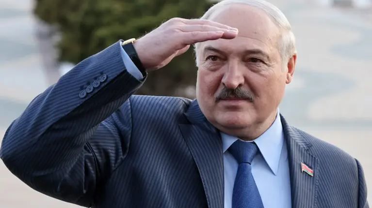 Лукашенко внезапно начал проверять Вооруженные силы Беларуси: известно, что происходит