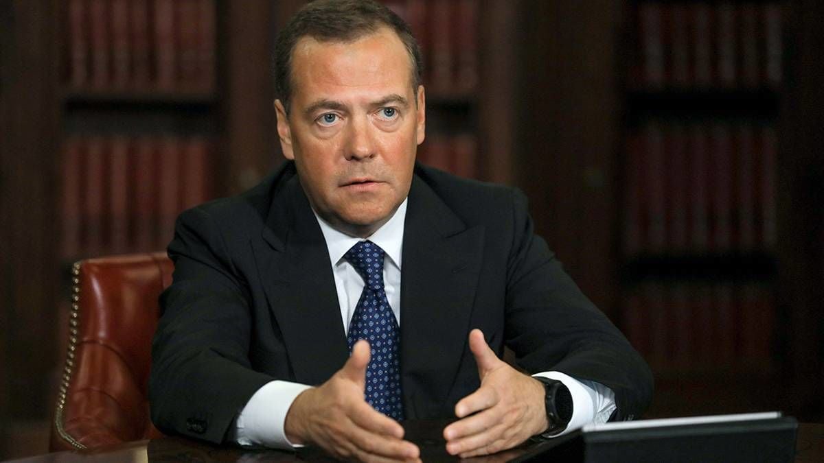 "Ряд стран готов", - у Путина угрожают поставками Ирану ядерных боекомплектов