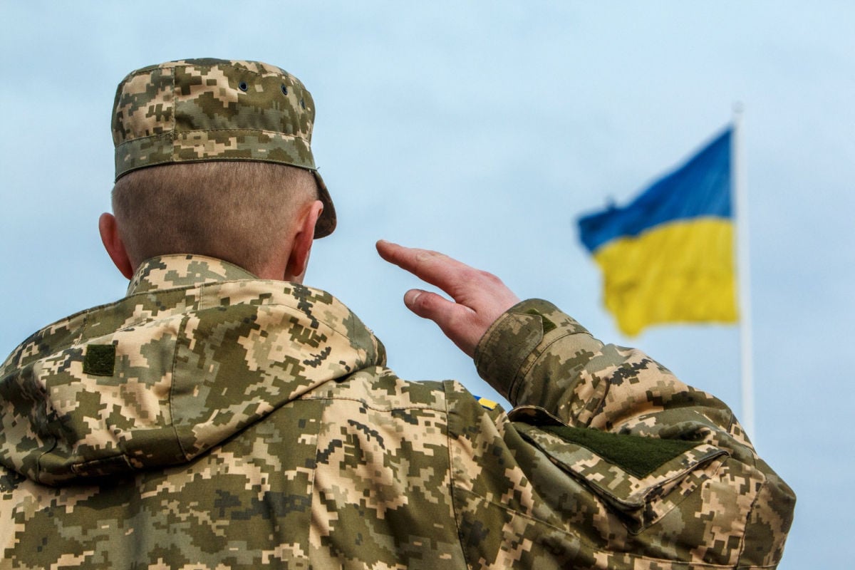 ​Стоит ли украинцам бояться получить повестку за границей: Вениславский обратился с важным призывом к мужчинам