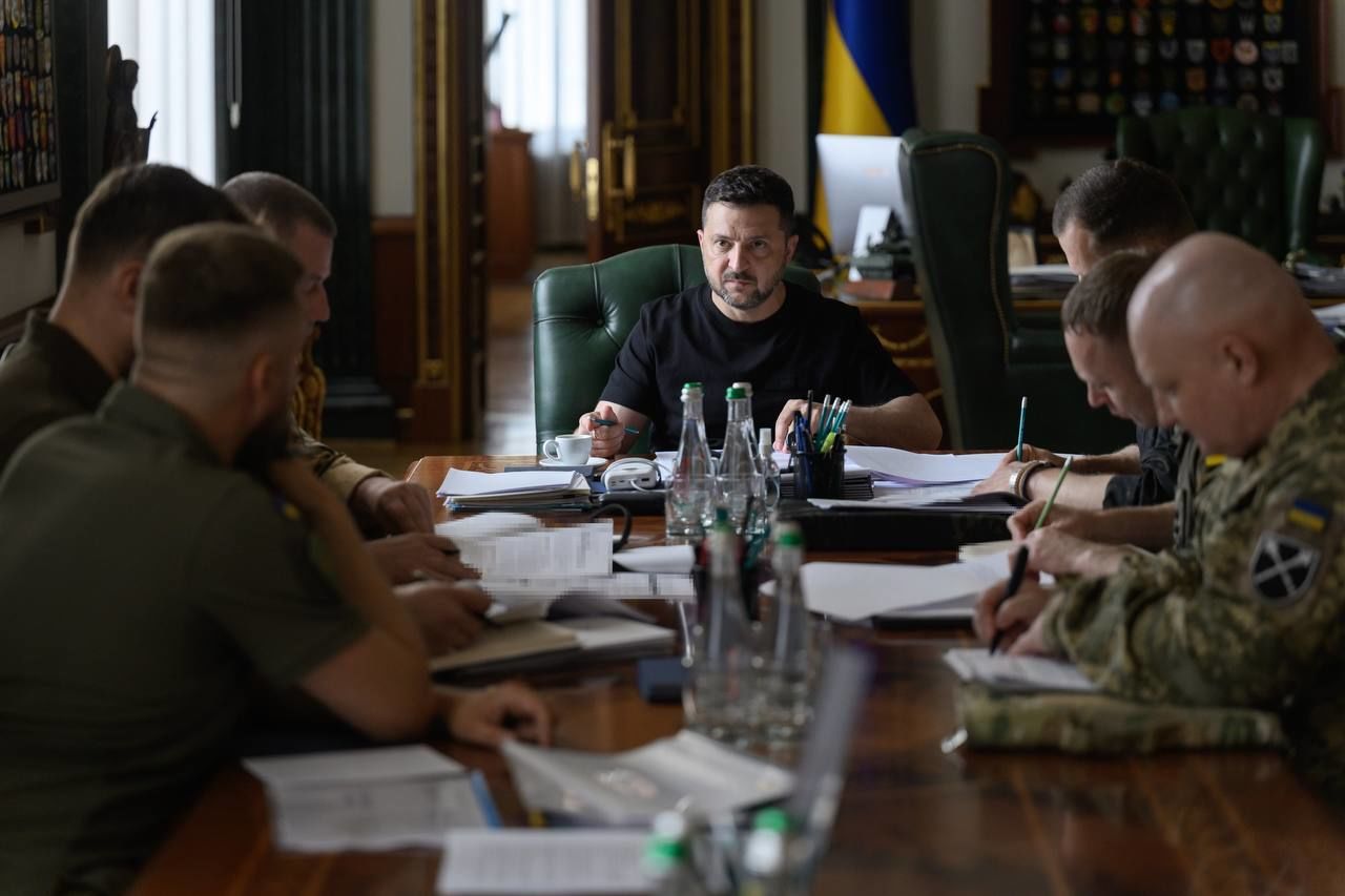 Зеленский объяснил отставку Федорова, заговорив о проблемах в армии
