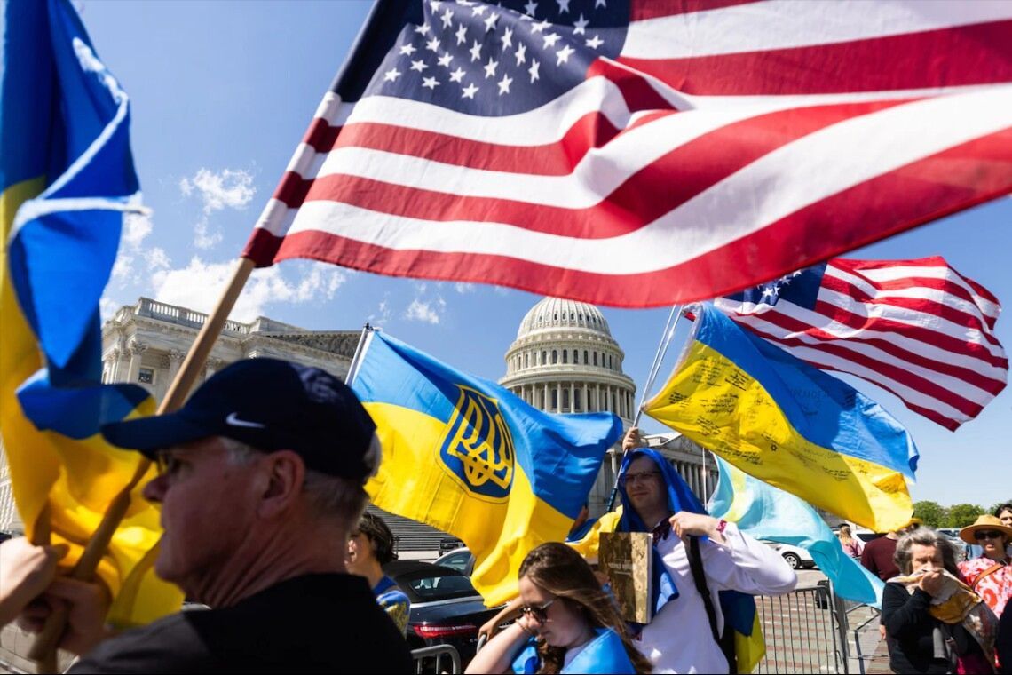 Украинцы в США смогут оставаться и работать легально: временная защита пока в силе