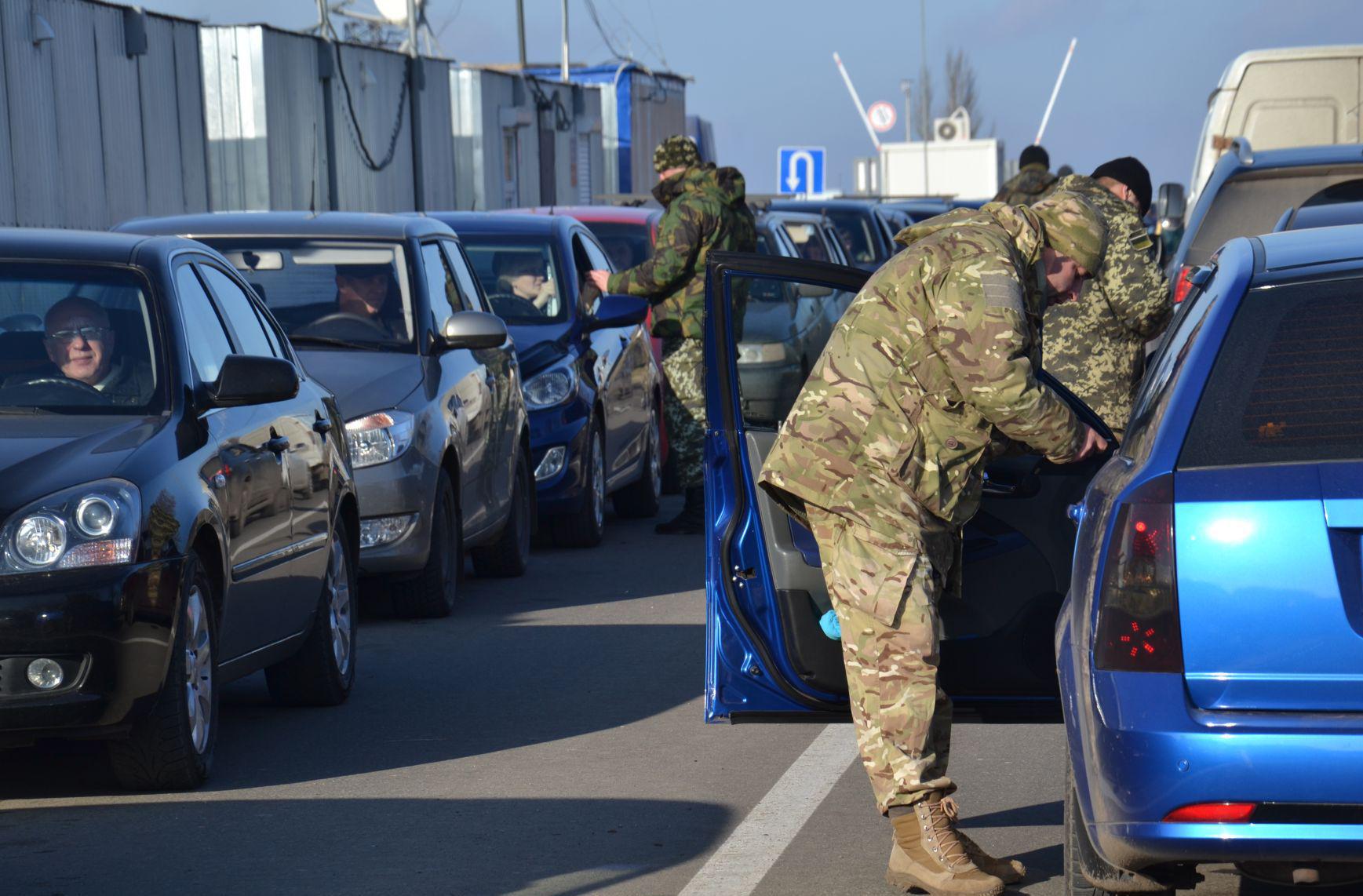 Госпогранслужба: украинцы стали меньше ездить в Крым