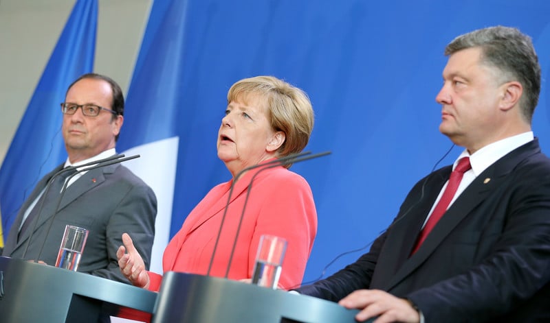 Путину не удалось переформатировать алгоритм “Минска” - Нусс отметил важную победу Порошенко в Берлине