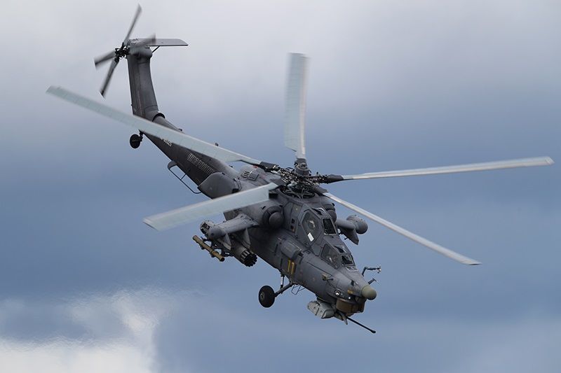 Армия РФ самоуничтожается в Ростовской области: вертолет "Ми-28" спасался от ПВО и сжег поле