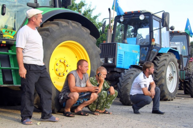 Свобода собраний по-российски: арестован лидер "тракторного марша" на Москву  
