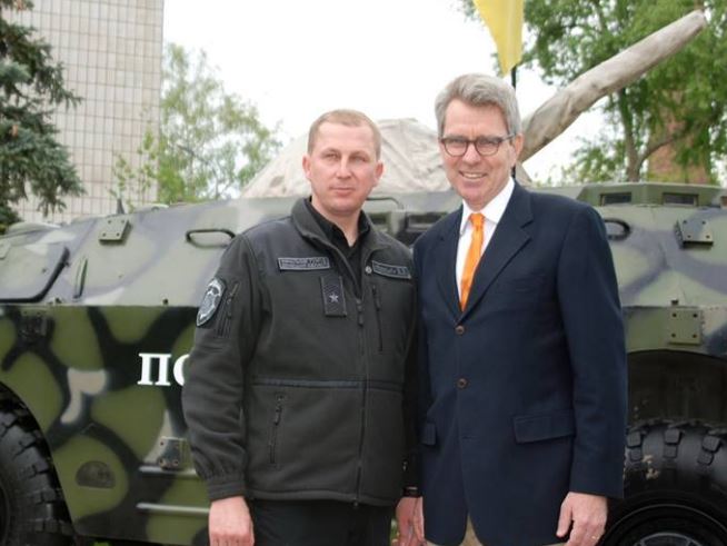 "Мариуполь стал символом единства украинского Донбасса": как посол США Пайетт посещал прифронтовой город