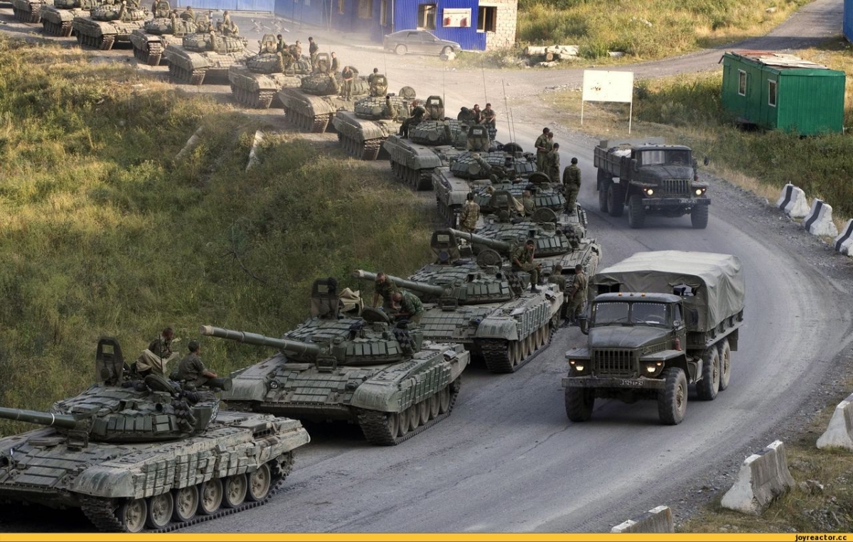 Отряды наемников "Моджахеда" и "Старшины" окружили танками боевую часть МГБ ЛНР