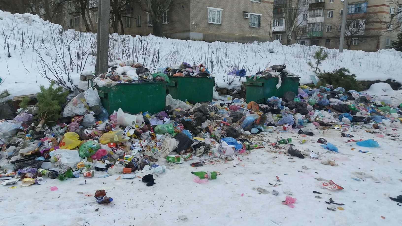 В Донецке показали, до чего город докатился в оккупации: "Такого даже в 2014-м не было, что вообще происходит"