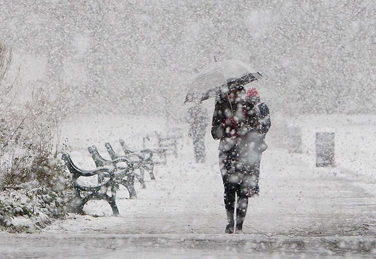 В Украине резко ухудшится погода: в ГСЧС назвали области, которые заметет снегом