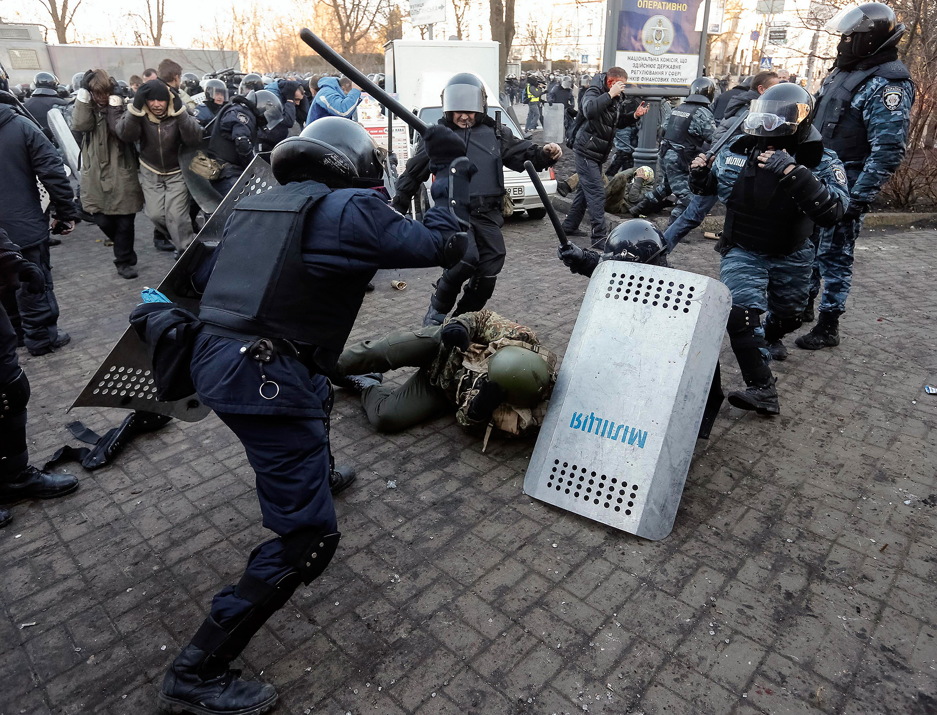 Турчинов рассказал, на чьих руках кровь активистов Майдана