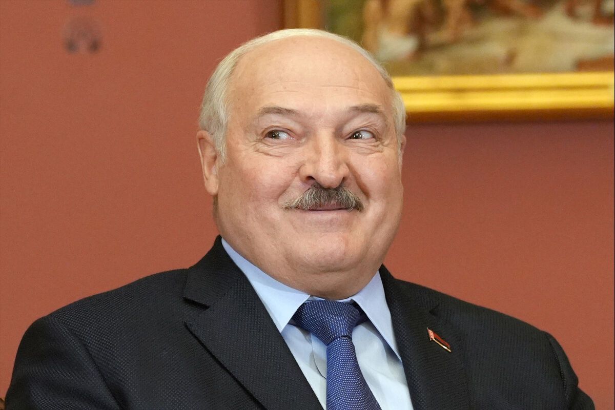 Предатель Димитриев отреагировал на ультиматум Зеленского Лукашенко: "Выбивает последнего союзника"