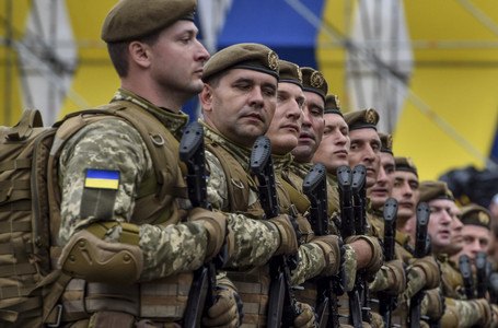 ​Как у ведущих армий мира: в Вооруженных силах Украины к 2020 году появится сержантский корпус уровня НАТО