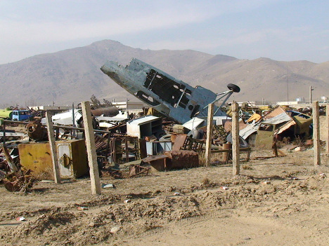 В Афганистане террорист-смертник атаковал колонну сил НАТО: пострадали 17 человек