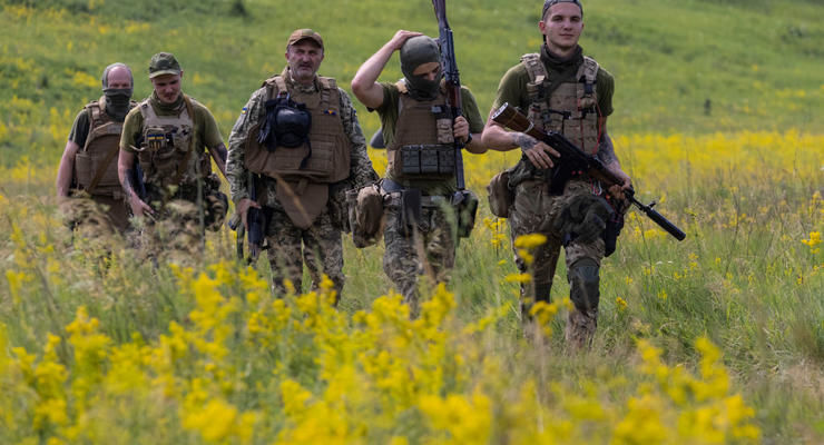 Рада ухвалила новий порядок додаткових виплат і відпусток для військових