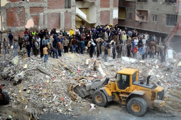 В Египте из-за обрушения жилого здания погибло 19 человек