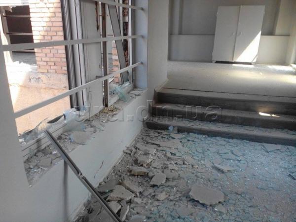 ​Очевидец: в Донецке снаряды уничтожили 1-ю горбольницу. Погибли два человека