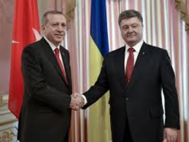 Порошенко: В Украину придут три миллиарда инвестиций и турецкий мобильный оператор