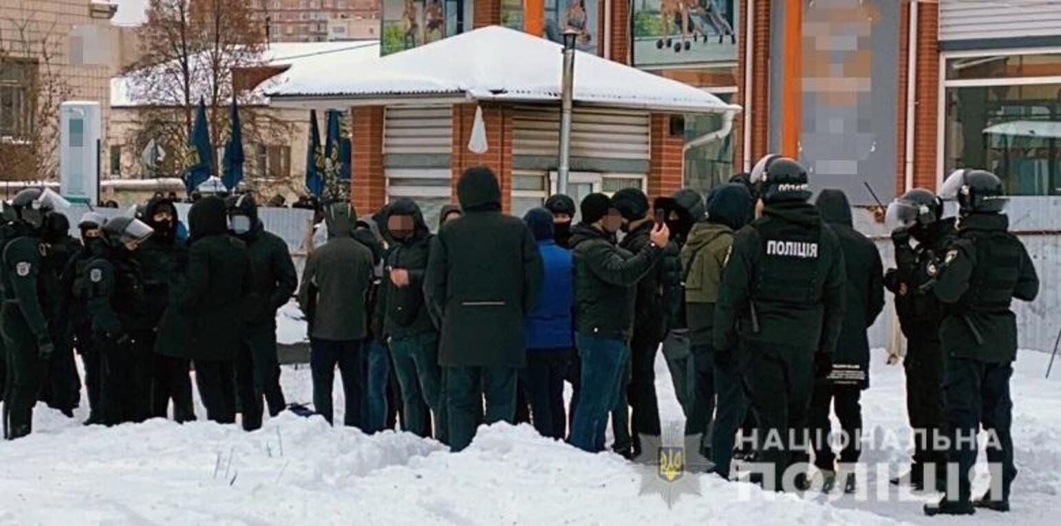 Полиция вскрыла "базу титушек" "ОПЗЖ" в Киеве: стало известно, что нашли