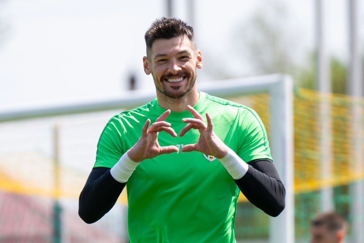 Экс-футболист "Динамо" высказался о своем "романе" с бывшей женой Дмитрия Комарова