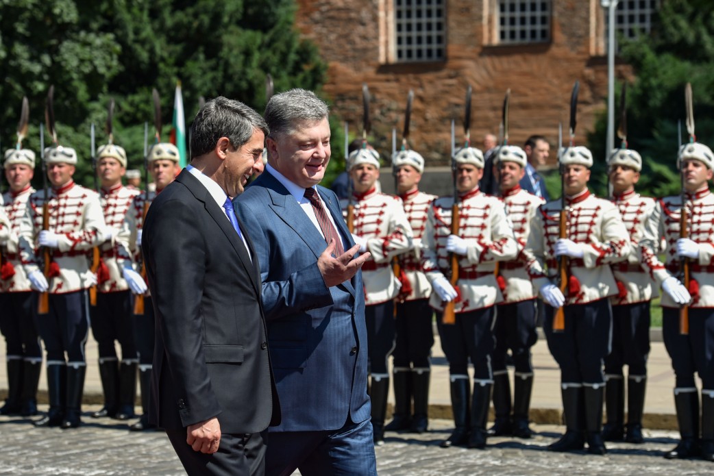 Порошенко начал официальный визит в Болгарию: планируется подписание ряда межгосударственных договоров 