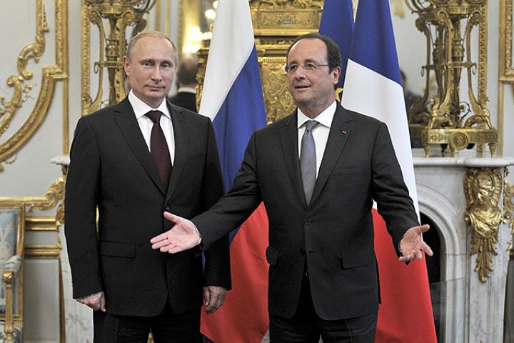 "Без Олланда Путину не нужен никакой "культурный центр", - в Мининформполитики иронично прокомментировали фиаско российского президента