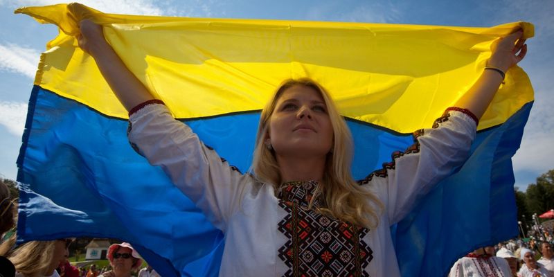 Порошенко: сегодня модно быть украинцем и не модно агрессором