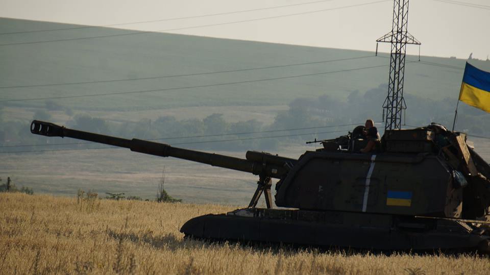 АТО в Донбассе: боевики переходят на тяжелую артиллерию, Мариуполь сотрясает от обстрелов пригородов