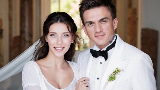 Регина Тодоренко сообщила о проблемах в браке с Владом Топаловым 