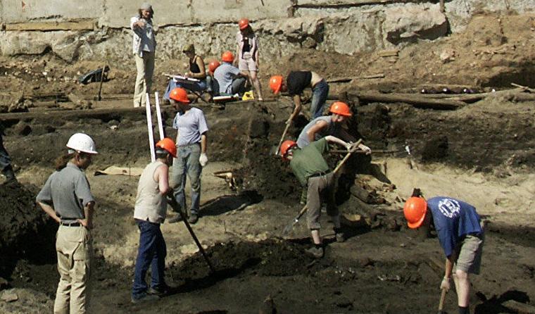 Археологи наткнулись на страшную находку: обнаружены останки трех вампиров, казненных в эпоху Средневековья