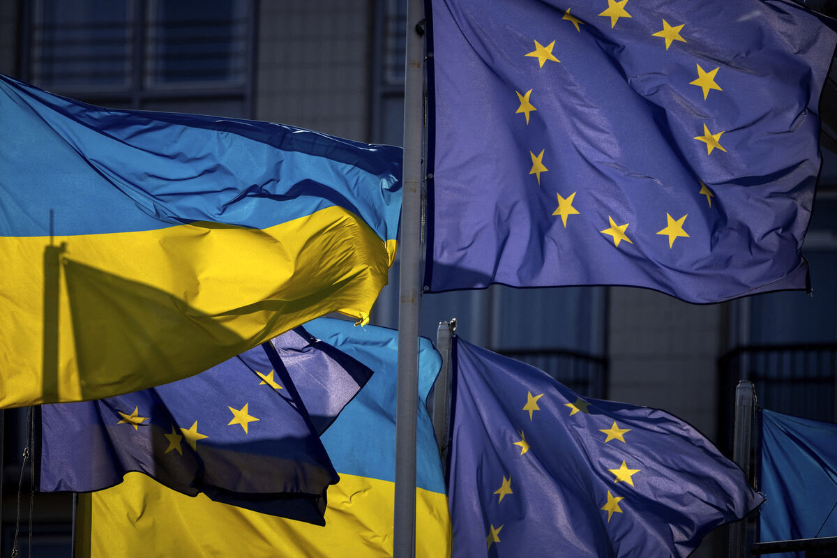 В Брюсселе принято историческое решение на пути Украины в ЕС 