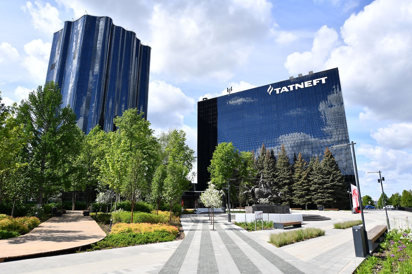 Российская экономика продолжает лететь в пропасть: прибыль "Татнефти" резко сократилась