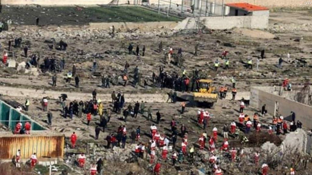 Иран зачищает место крушения самолета Boeing 737, уничтожая улики: новые подтверждения