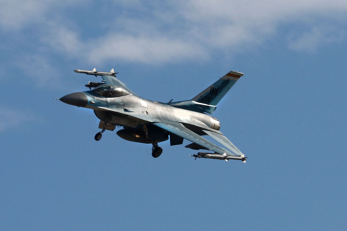 В Польше назвали условие передачи Украине истребителей F-16