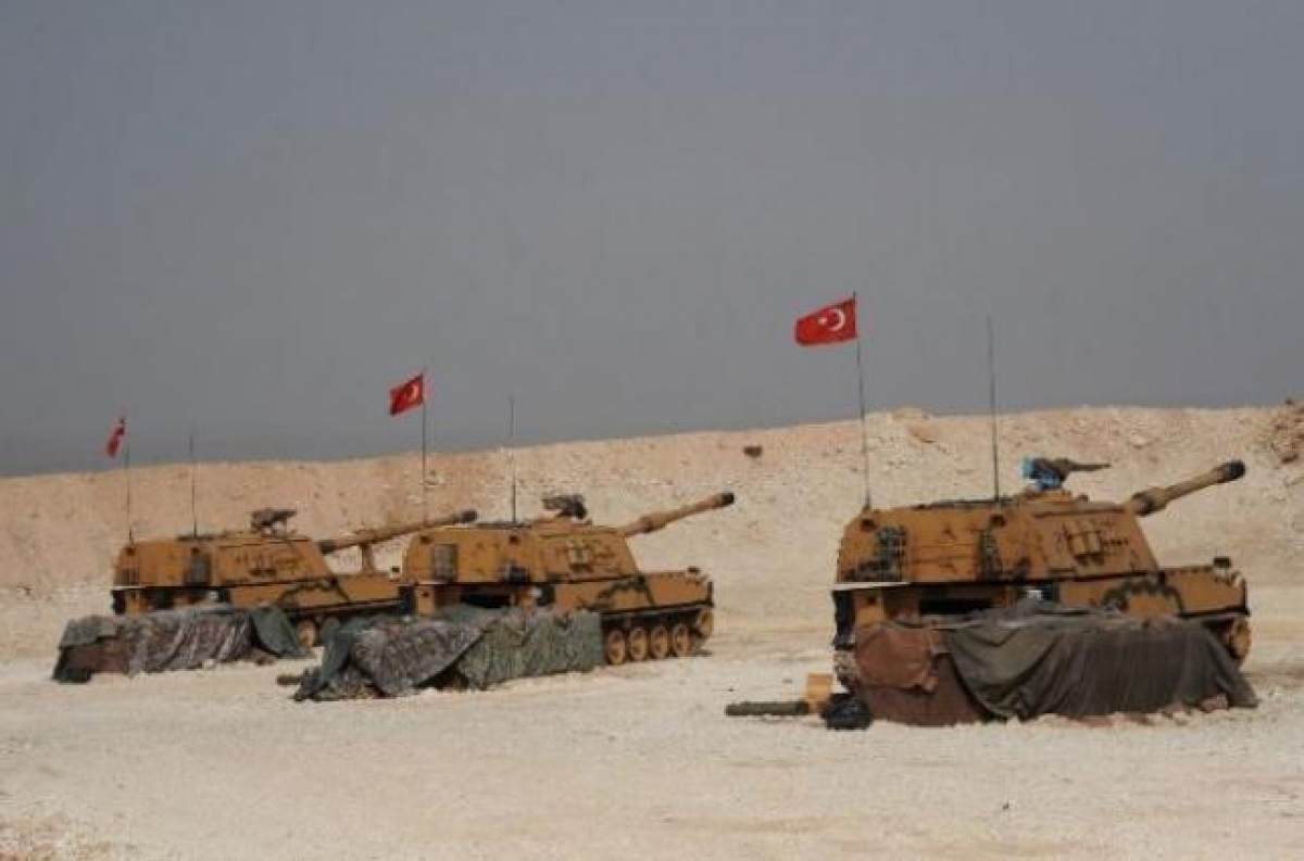 Повстанцы при военной поддержке турецких танков, БМП и артиллерии пошли в атаку на союзников Кремля в Сирии - детали