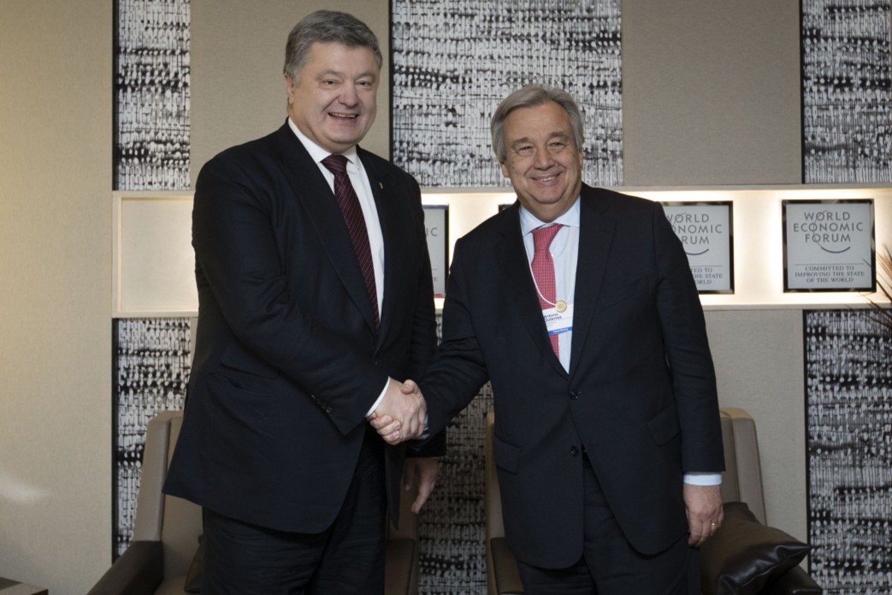Порошенко с Генсеком ООН Гутеррешем обговорил требования Украины от Кремля в Гааге: руководитель Организации может приехать в Украину