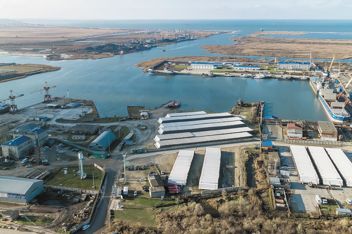 ​ВСУ сожгли 70% резервуаров Темрюкского порта: удар по ключевой базе снабжения России